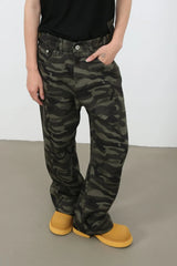 cf4b8d18-c809-4c0f-82d2-62e5ea247fb7-Max