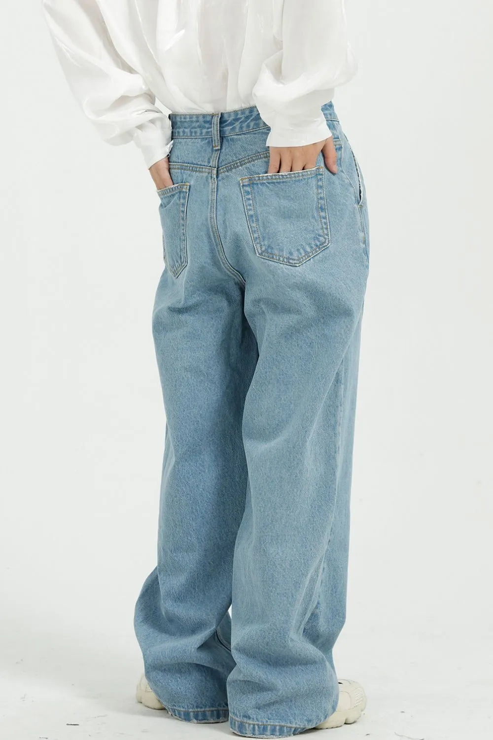 Wide Leg Jeans with Pockets Secondary image