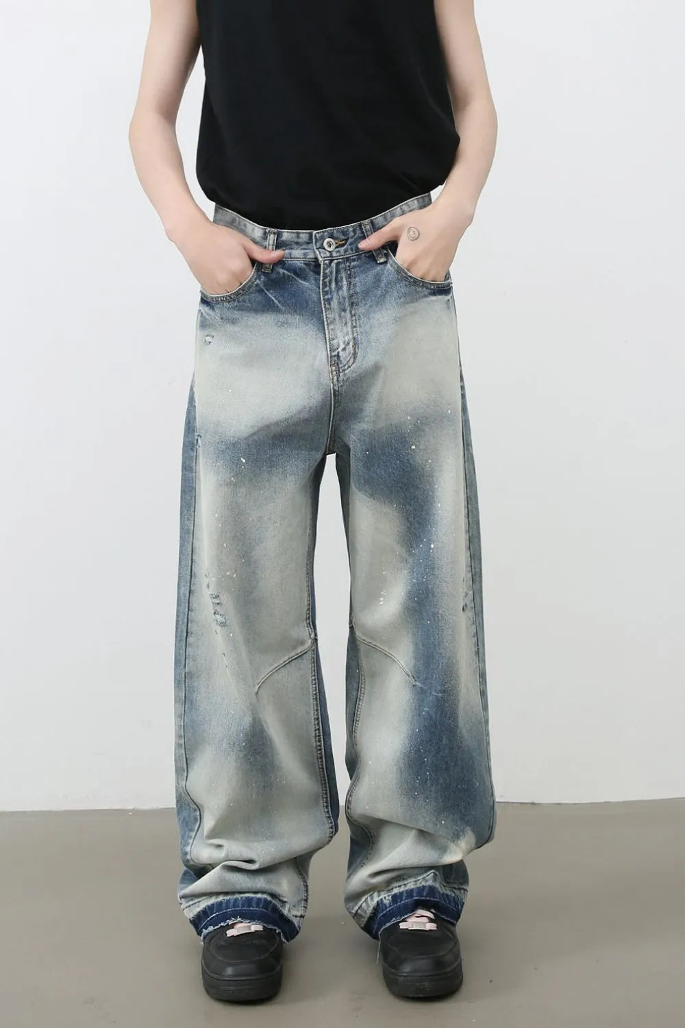 648cdda0-2a3b-45bf-9e64-c89e9cad84c5-Max Main image
