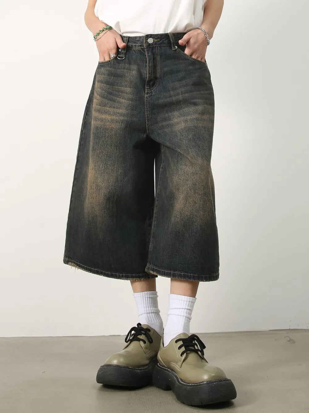 a015ce3b-4185-45ab-921c-1121b68b3cef-Max