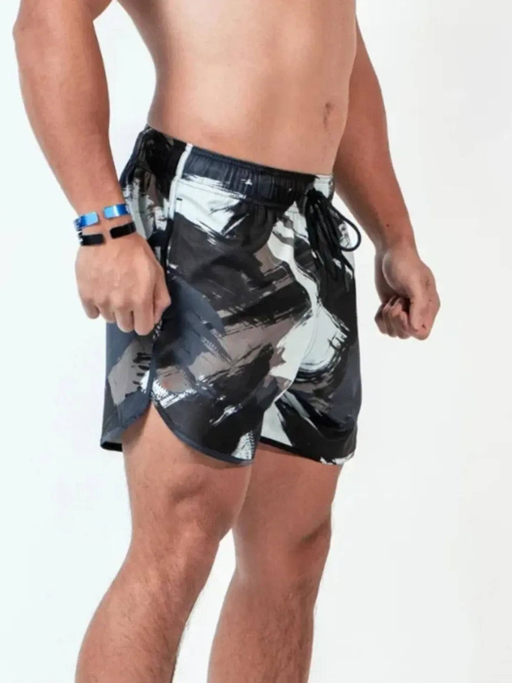 bb07b0ce-4677-4210-8d02-a23777c28b0a-Max