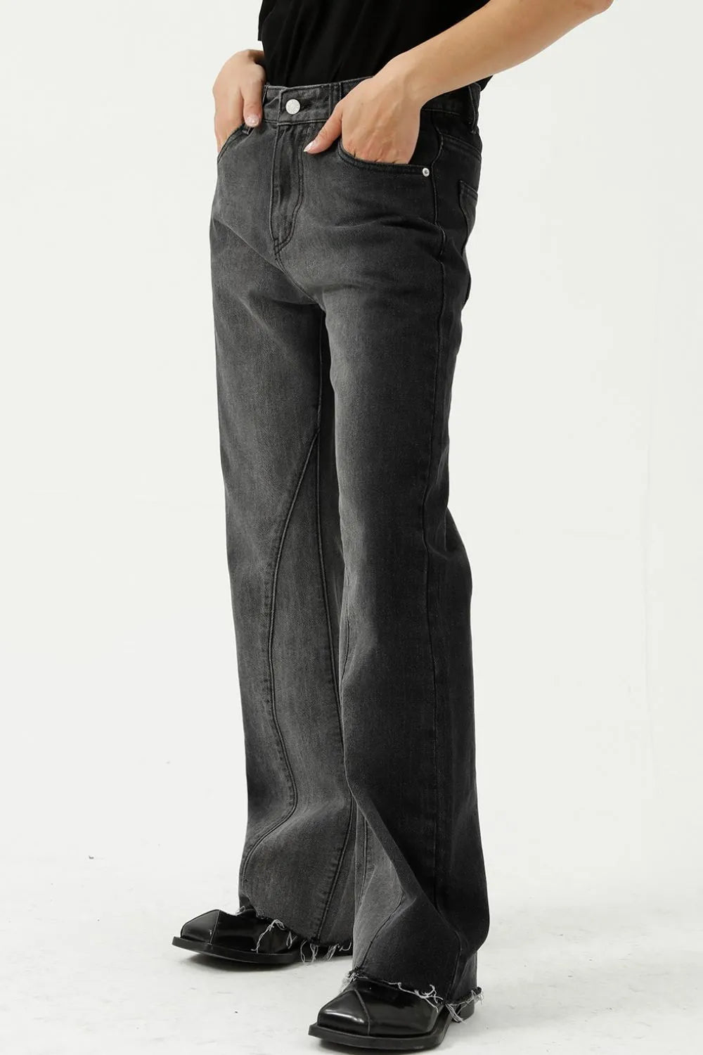 d6f8f469-7467-4a09-a7c5-c80ec97577b1-Max Main image